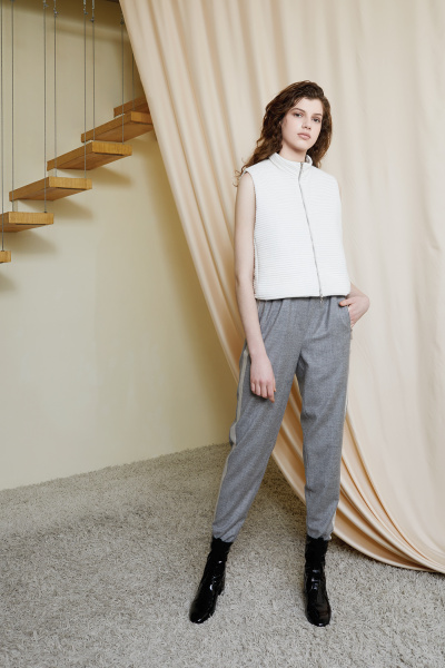 "Как дома, где бы ты не находилась": дуэт VOROZHBYT&ZEMSKOVA представил новый лукбук сезона осень-зима 2018/19